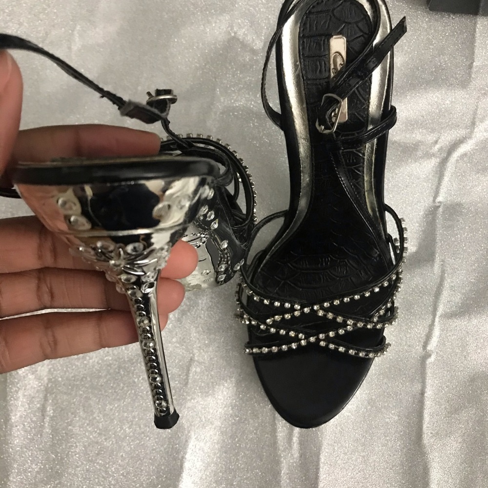 Heels - Picture 6 of 8